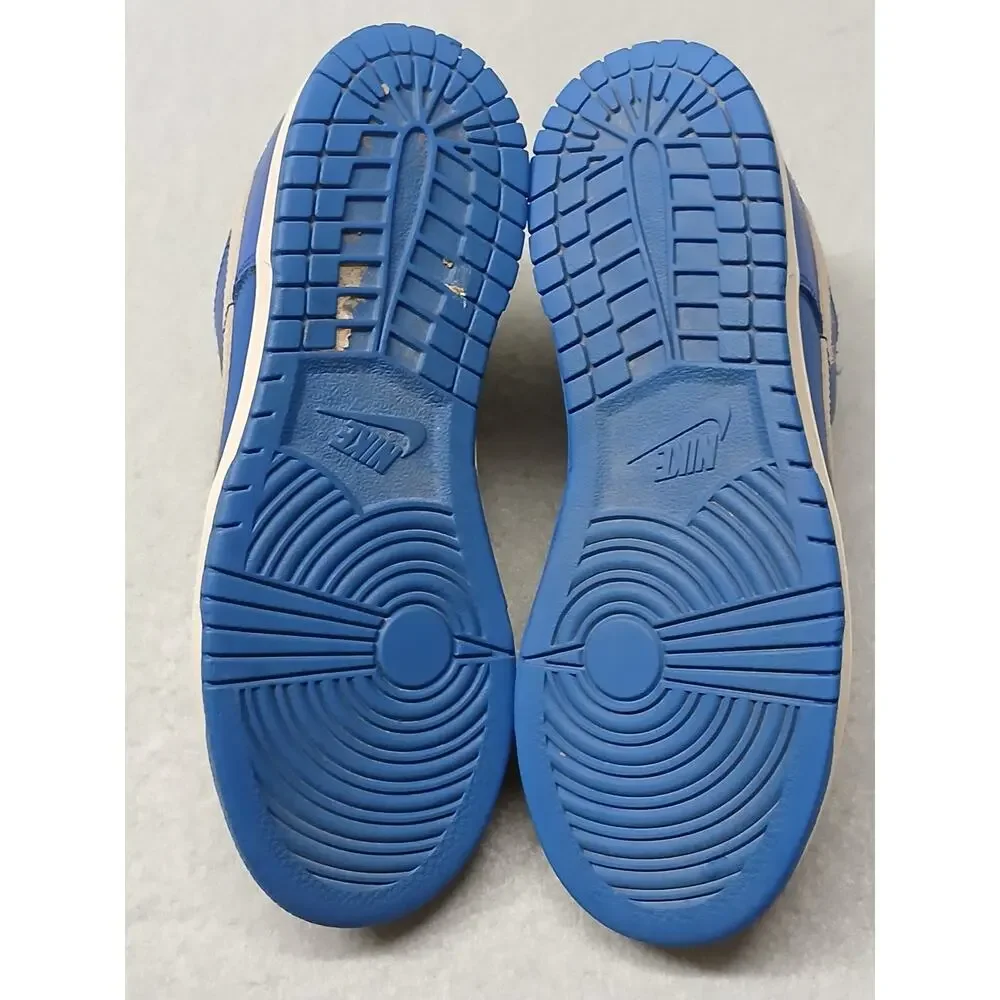 Nike 687 step